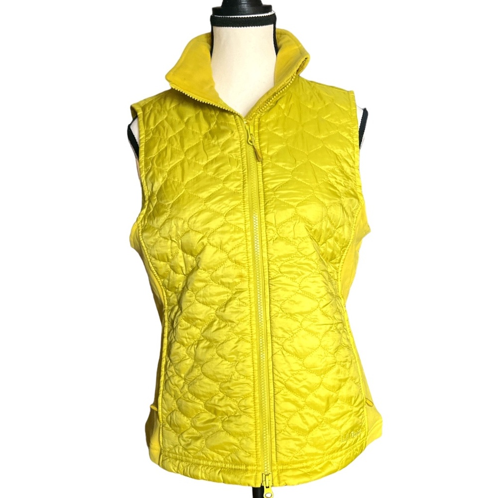 LL BEAN LIME GREEN WOMEN’S QUILTED VEST - SIZE MEDIUM